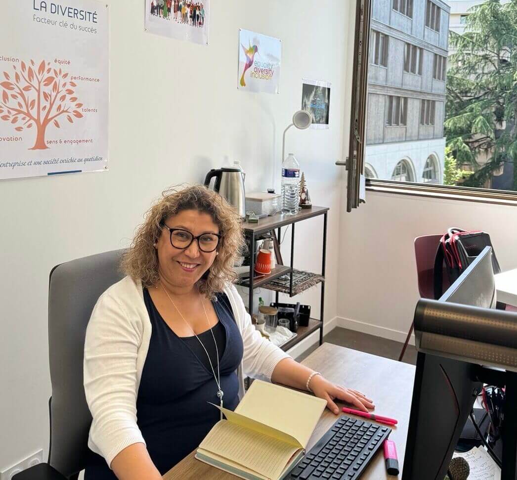leila delimi eyego accueil